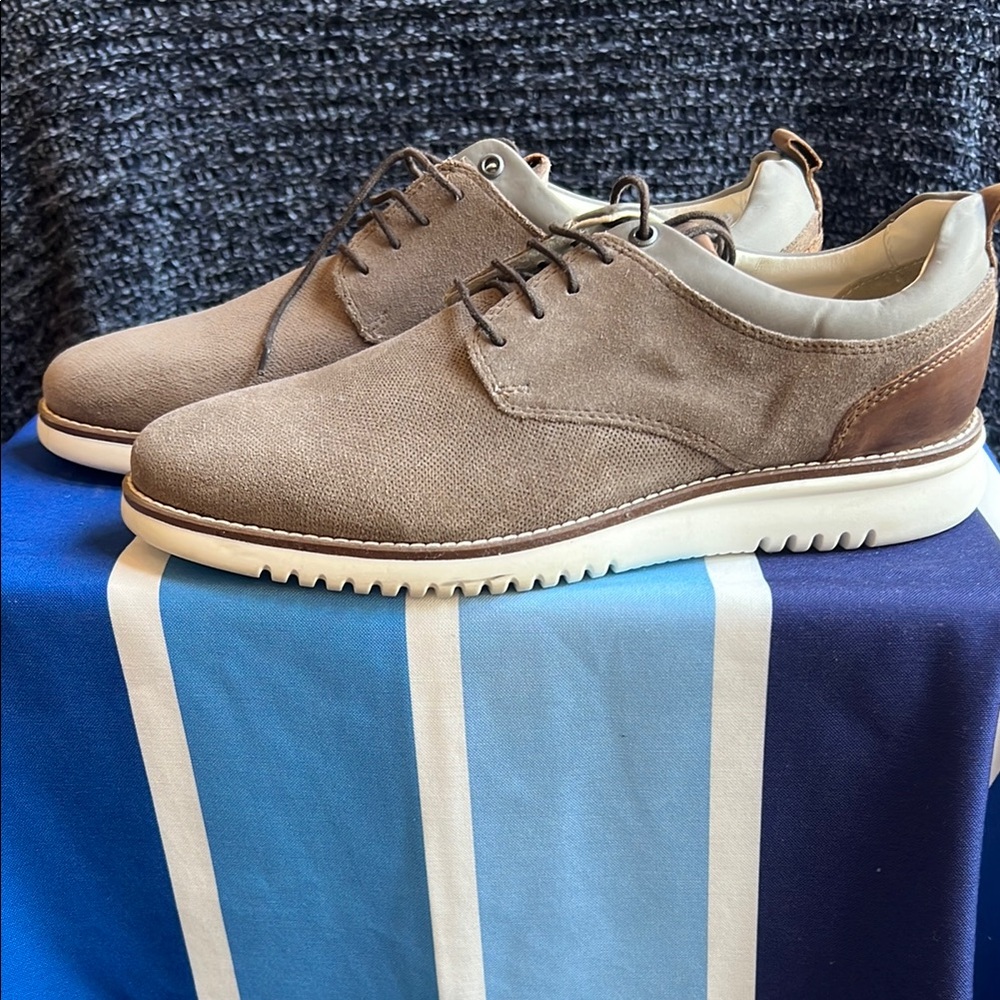 Alfani Taupe Canvas Lace-Up Oxfords
